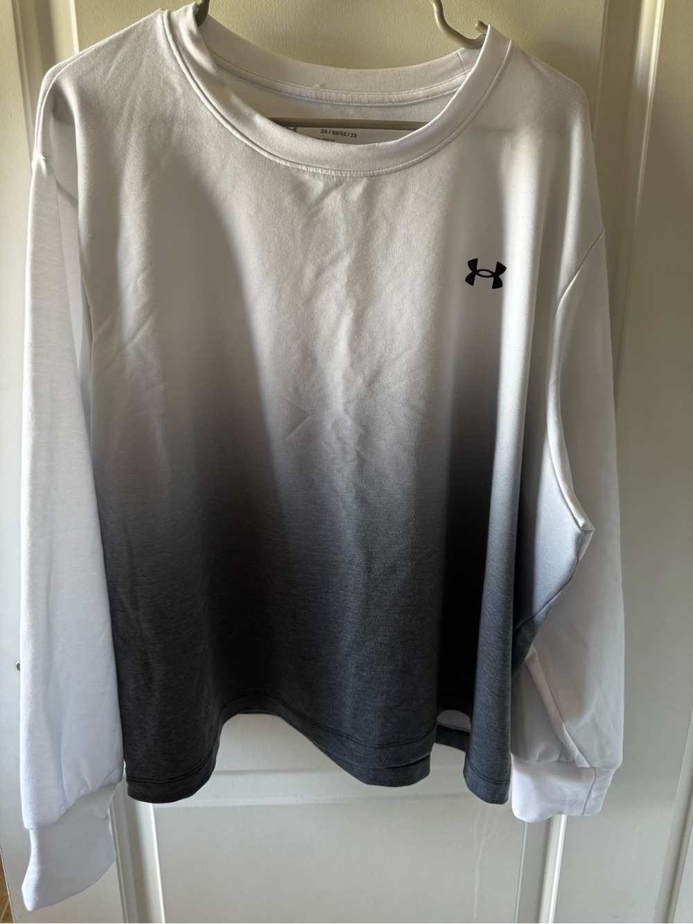 Under Armour White Loose Fit Performance Tee